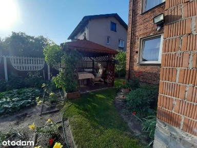 Dom wolnostojący 160 m² z garażem i budynkiem gospodarczym |