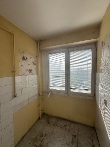 Mieszkanie do remontu. Belchatow, os. Zolnierzy POW