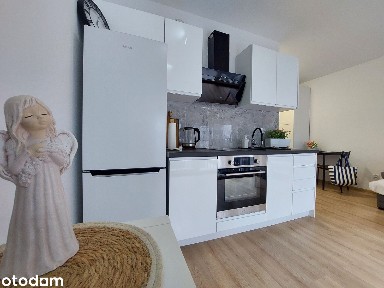 Gumieńce ładna, umeblowana kawalerka o p.25m2,balkon,basen,siłownia.