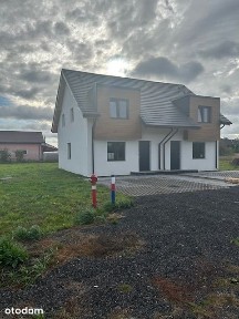 Sprzedam 1/2 w bliźniaka.
