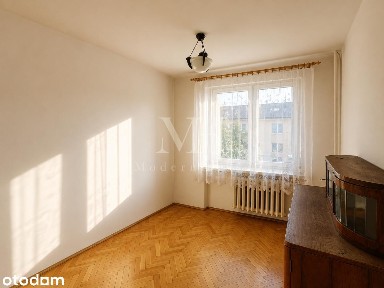 Rodzinne 4 pokoje w centrum 1 piętro balkon ciche mieszkanie