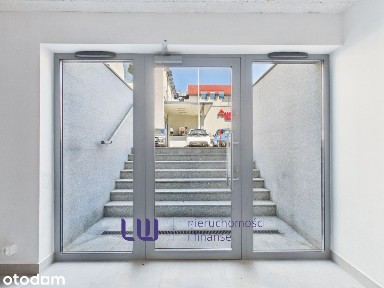 2poziomy,witryna,wejścieodulicy,parking,komórka