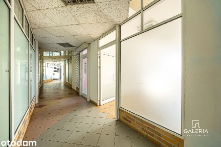 DO WYNAJĘCIA - LOKAL USŁUGOWO-HANDLOWY W CENTRUM