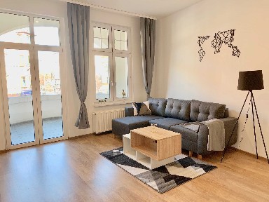 Katowice 1 Maja 46 duża kawalerka mieszkanie z balkonem