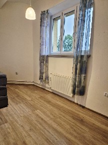 Duże 3 pokojowe mieszkanie w dobrej lokalizacji