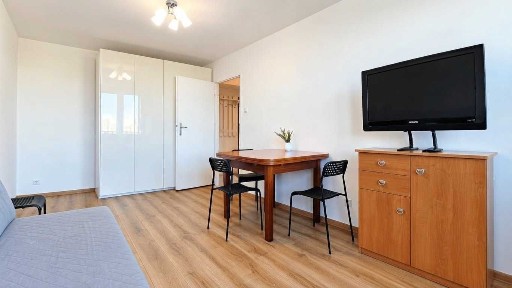 Rozkładowe 2 pokoje z balkonem, 41 m2- Bolesławicka 22. BRAK PROWIZJI