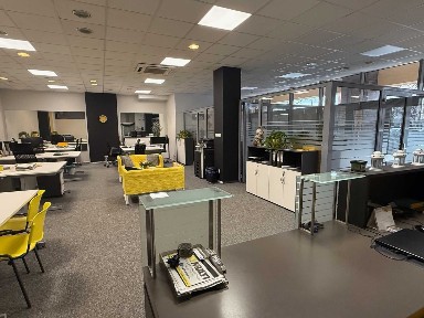 Super cena! lokal użytkowy parter witryny Centrum!