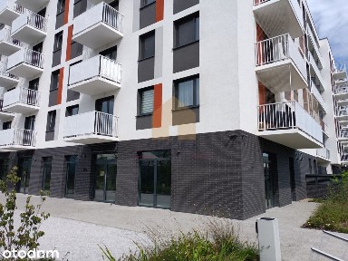Na wynajem duży przestronny lokal 105 m2