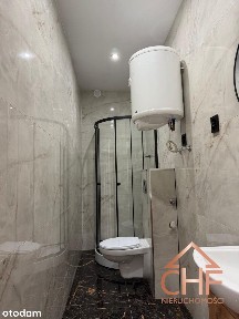 852443