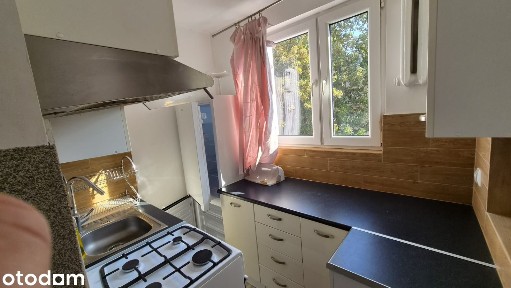 2 pok, 2 pietro, oddzielna kuchnia, balkon. Cicha okolica