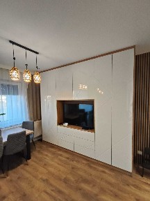 Mieszkanie na wynajem Poznań ul Zaniemyska sypialnia + salon z aneksem kuchennym 45m2