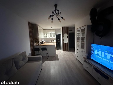 M. 39 m² | 2 pokoje | Balkon 14 m² | Miejsce postojowe | Umeblowane