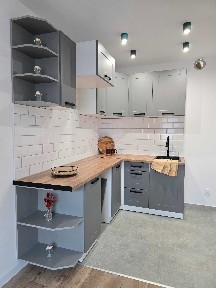 Centrum | 2 Pokoje | 34,5 m² | Po Generalnym Remoncie | 3 Piętro z Windą