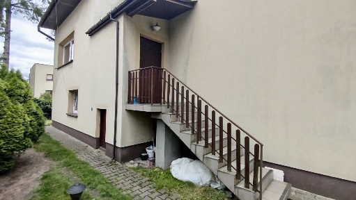 Dom wolnostojący z garażem 7 pokoi Częstochowa Lisiniec