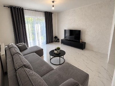Dom wolnostojacy w cichej okolicyh na działce 1300m2