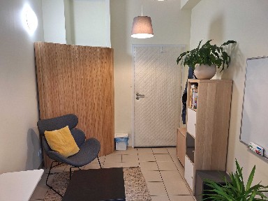Lokal w odnowionej kamienicy - 43m2. Krakow, Krowodrza, ul. Swietokrzyska