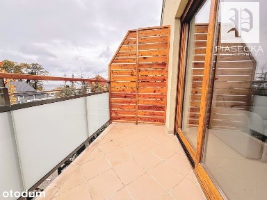 Apartament dwupoziomowy z balkonem i widokiem