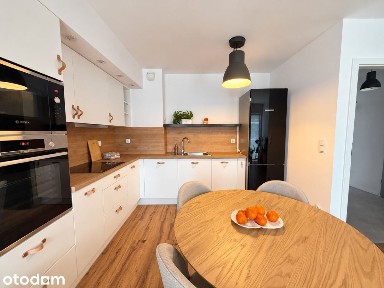 balkon/ 2 MP w garażu podziemnym/ klimatyzacja