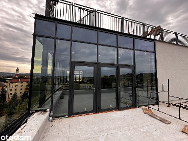 Bar/Restauracja typu rooftopbar z widokiem na cały Przemyśl, 3 maja 27