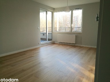 3pokoje k. pl. Strzegomskiego 6min od Rynku, Hala Garażowa