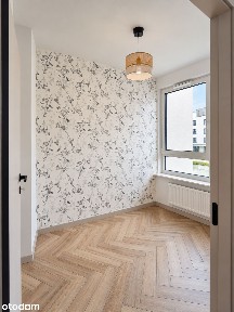 Bezpośrednio wynajmę mieszkanie 2-pokojowe 30m2 z balkonem i windą