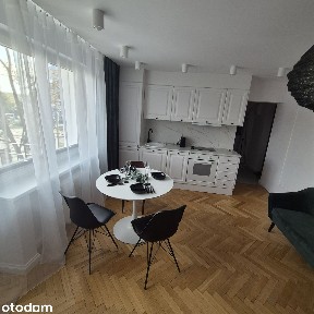 4 pokoje po remoncie, koło mariny, zimą widok na morze.
