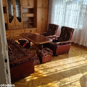 70,35 m2,wysokie (270), I piętro,2 balkony, (niezależność energetyczna)