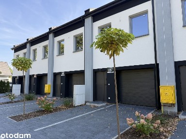 Osiedle w samym sercu Kobyłki. Segmenty 96m2+49m2. 900m od PKP