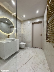 Sprzedam bezpośrednio wyremontowane mieszkanie z balkonem i windą