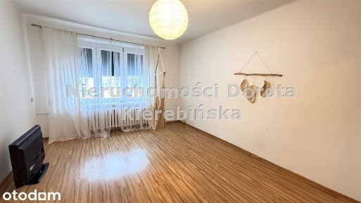 Na sprzedaz kawalerka- parter, centrum