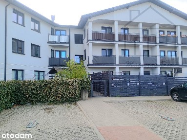 Ładny apartament z dużym ogrodem (200m2) w Serocku
