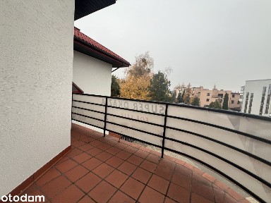 ZACISZE || DUŻE POMIESZCZENIA | BALKON | KAMERALNIE || 2000 r.