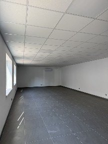 Lokal usługowo - handlowy na wynajem w Nakle nad Notecią
