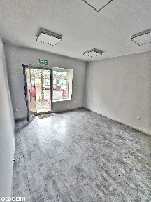 Lokal na wynajem w centrum z parkingiem