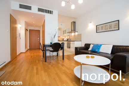 Komfortowy apartament z widokiem na kameralne patio