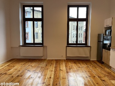 bezczynszowa kawalerka na 1 piętrze w centrum miasta