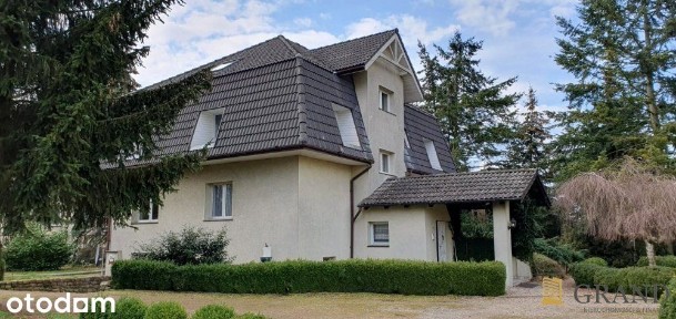 Przestronna rezydencja blisko centrum miasta