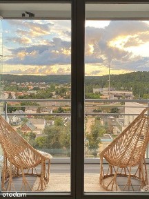 Do wynajęcia apartament z miejscem postojowym w hali garażowej.
