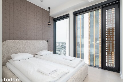Narożne 2 pokoje I 21 piętro I 42,9m2 I Garaż I Towarowa Towers