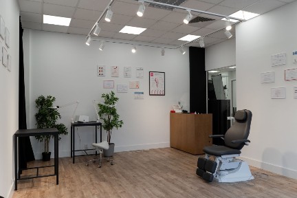 Lokal użytkowy 167,2 m² | parter | witryny | Warszawa Bielany, ul. Żeromskiego