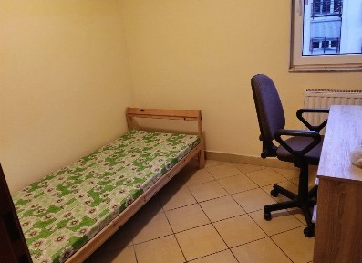 Wola Justowska 2 pokoje 37m2 1699 + media ok 250 zł niema czynszu administracyjnego