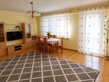 | JAROTY | 2 niezależne POKOJE | 1 PIĘTRO | BALKON | 49m2 |