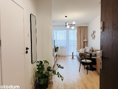 Rezerwacja-Kawalerka z wydzieloną sypialnią, duży balkon-3min do metra