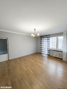 47 m² z potencjałem 3 Pokoje Dwa Balkony ul. Jagiellońska Piętro 9/10