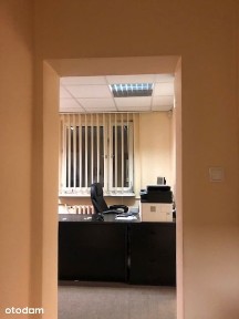 Pomieszczenie warsztatowe, magazynowe z biurem