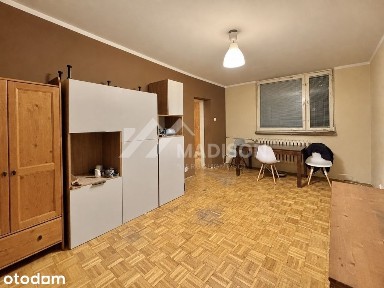 52 m | 3 pokoje | balkon | 250 m do metra Trocka