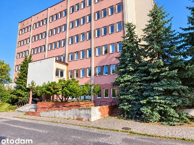 Lokal na parterze z osobnym wejście, bezpłatny parking