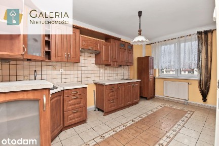 Trzy pokoje, balkon, winda, w centrum!