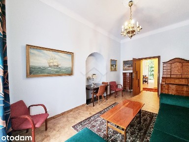 Przestronne 1-pokojowe mieszkanie z balkonem w centrum - ul. Biskupia