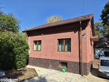 Dom wolnostojący z klimatyzacją i garażem